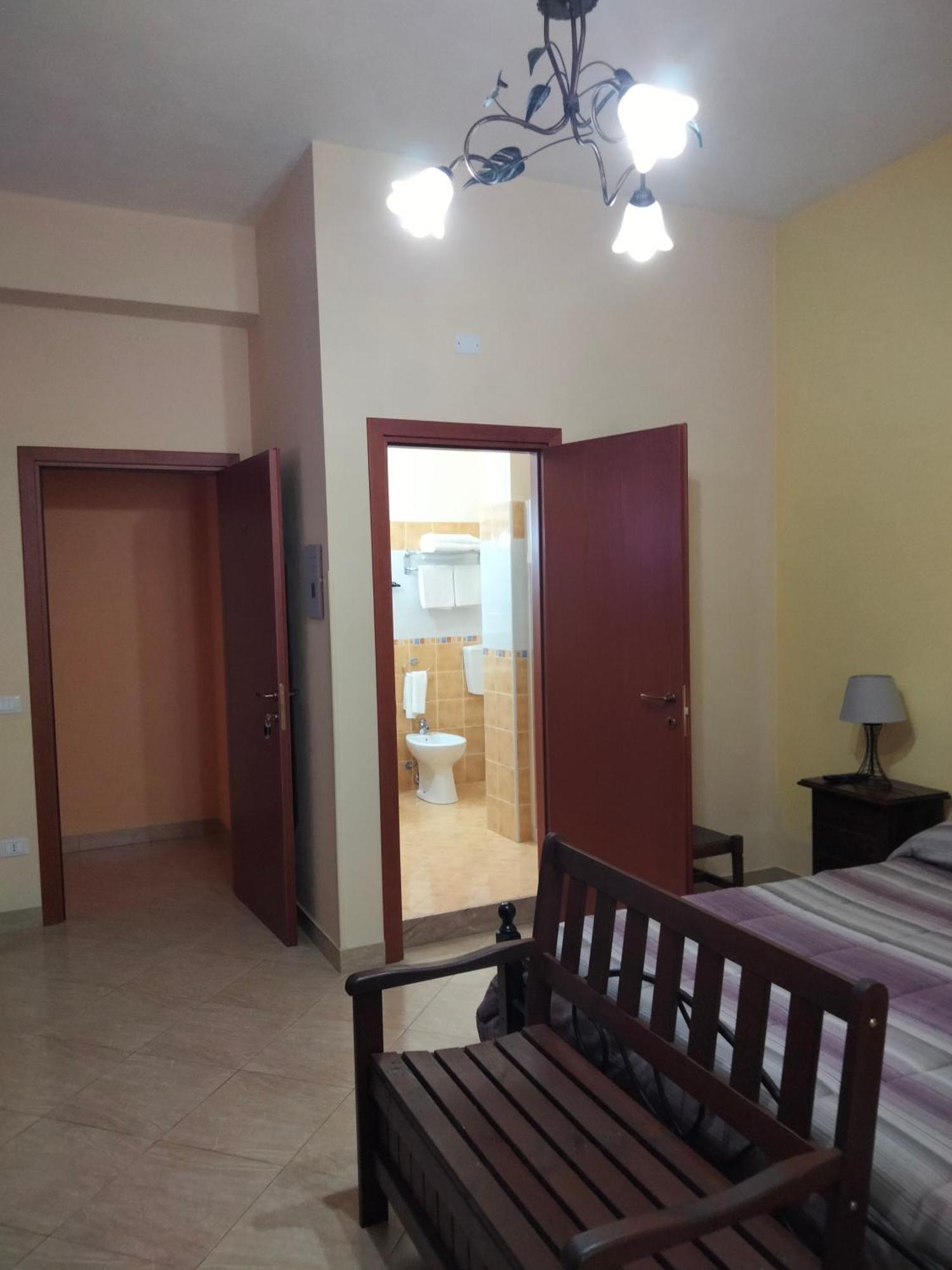 מזרה דל ואלו The Best Rooms & Apartments - Parcheggia Gratis Sotto Casa Ed Entra - מראה חיצוני תמונה